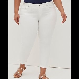 BOYFRIEND STRAIGHT VINTAGE STRETCH MID-RISE JEAN